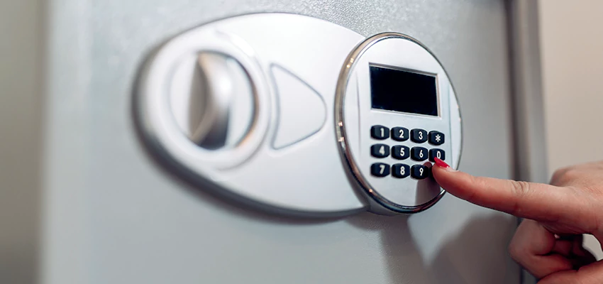 Jewelry Safe Cracking in La Mesa, California