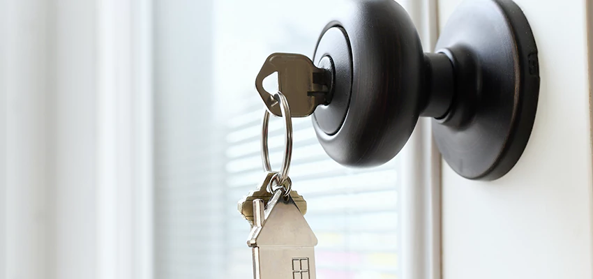 Bifold Door Knob Replacement in La Mesa, California